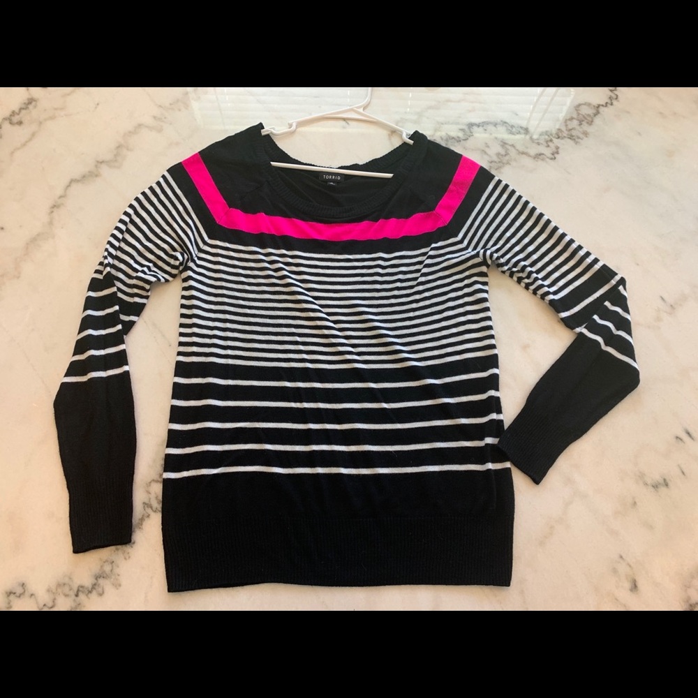 NWOT Torrid Light Weight Sweater Size 0